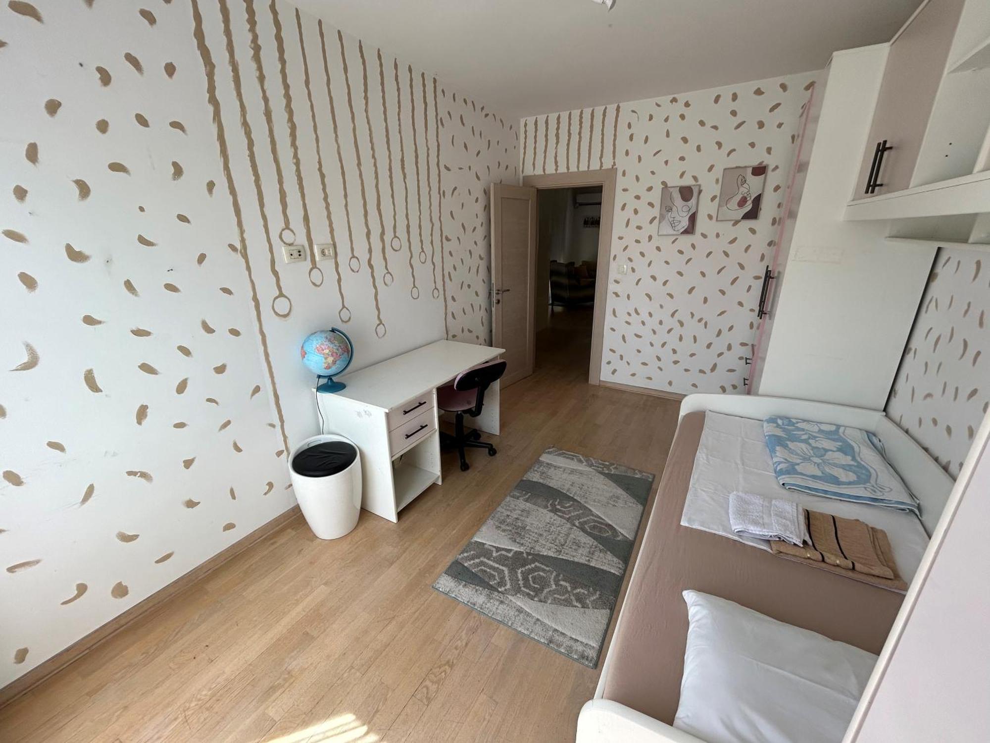 Ana'S 2 Bedrooms Lovely Flat Podgoriçe Dış mekan fotoğraf