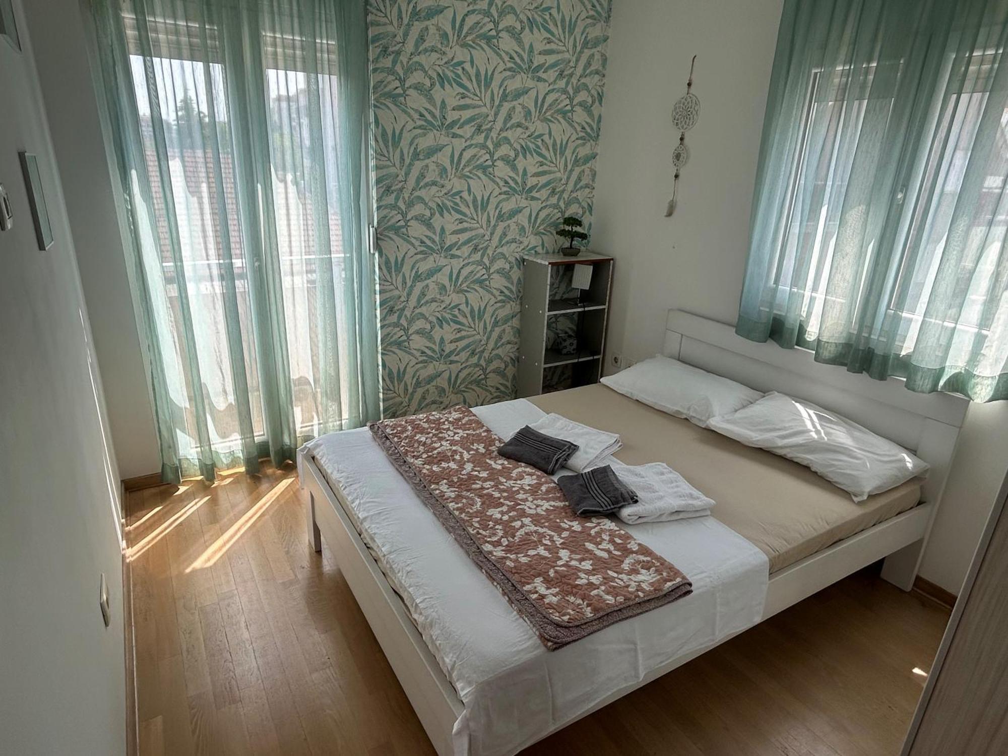 Ana'S 2 Bedrooms Lovely Flat Podgoriçe Dış mekan fotoğraf